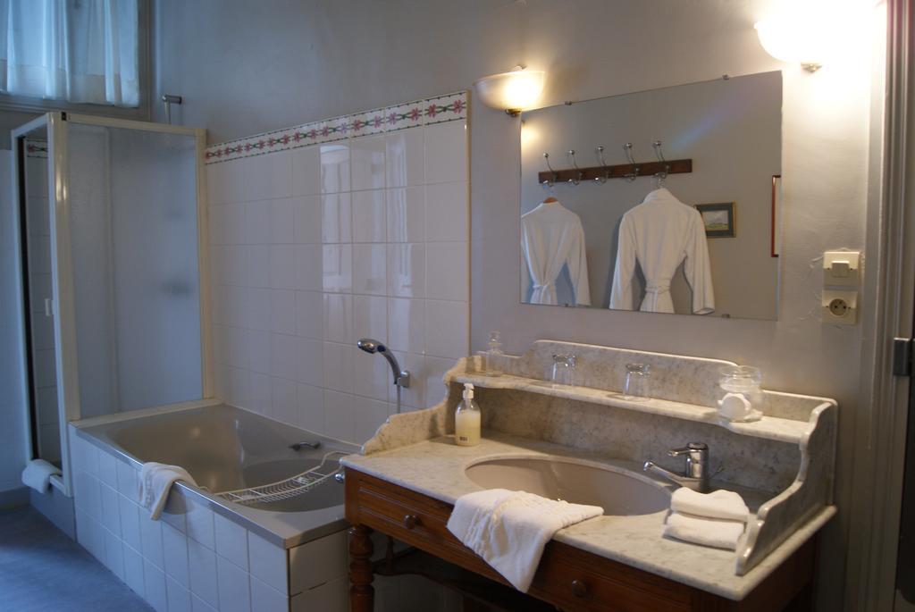 Hôtel Chateau De La Verrerie à Aubigny-sur-Nère Chambre photo