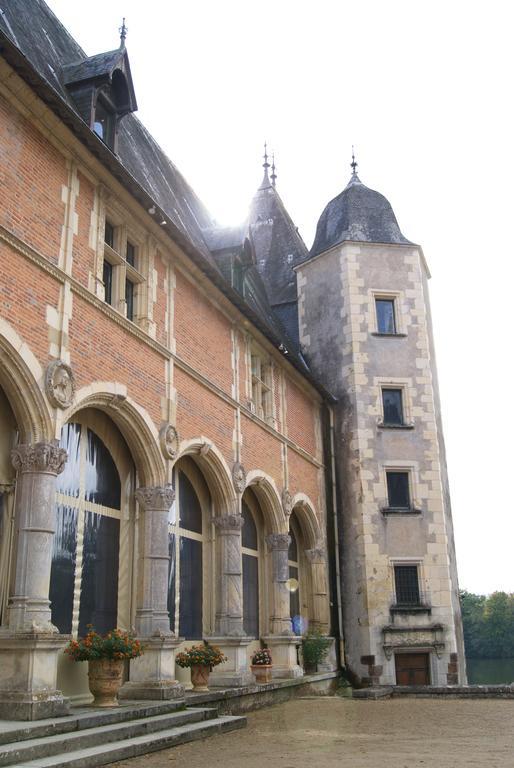 Hôtel Chateau De La Verrerie à Aubigny-sur-Nère Extérieur photo